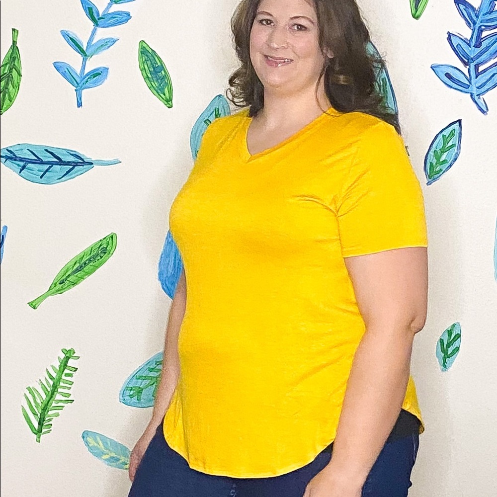 sunny yellow luxe VNeck
